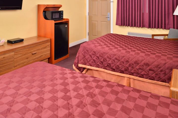 Room 10 of 31