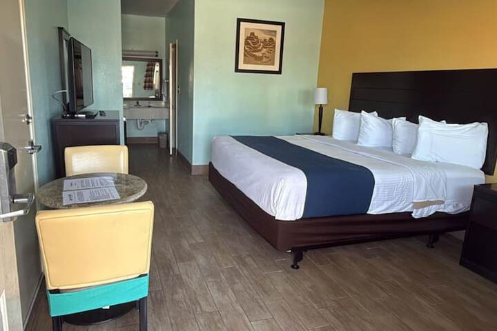 The Island Hotel Near Beach Port Aransas