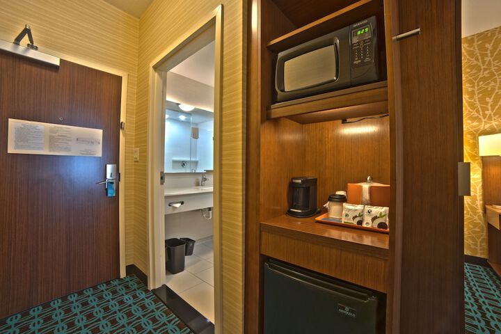 Room 14 of 25