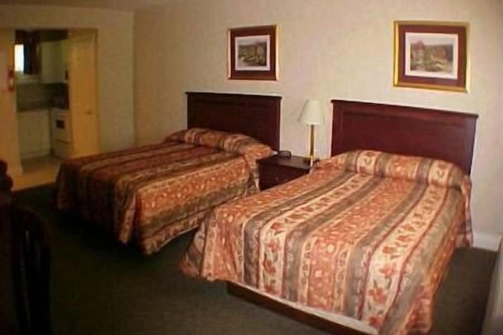 Room 7 of 15