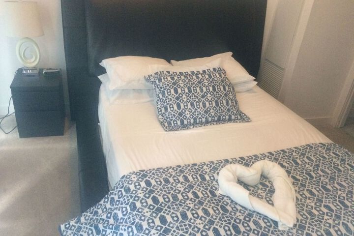 Room 13 of 21