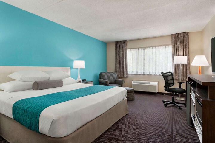 Room 14 of 21