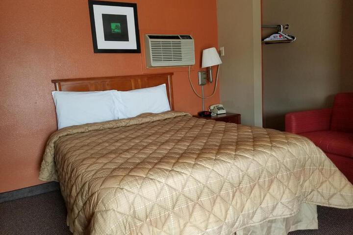 Budget Inn