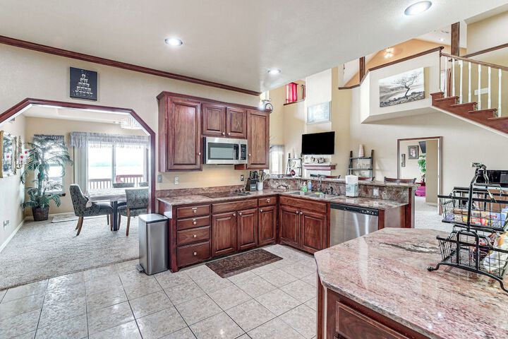 Waterfront Lake Eufaula Home: Multi-level Balcony