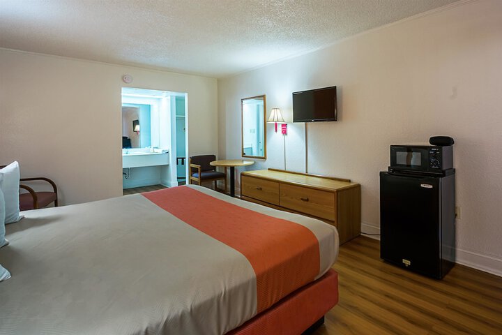 Room 12 of 31
