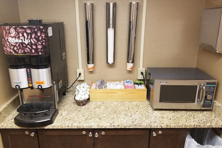 Breakfast/Coffee Service 72 of 80