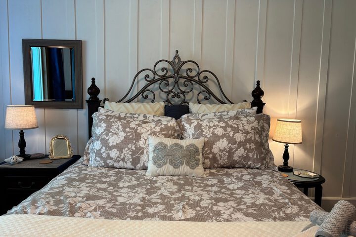 Hilo Bay Oceanfront B & B