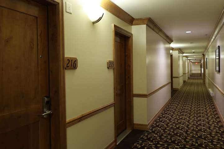 Ballroom/Hall 65 of 67