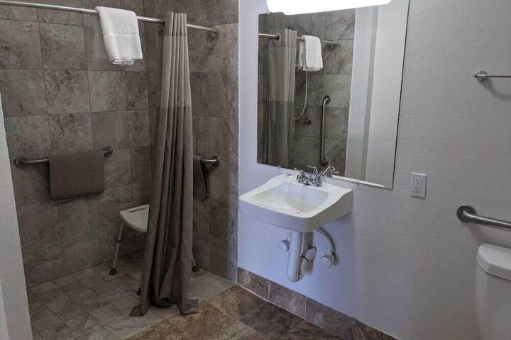 Motel 6 Ashland OH