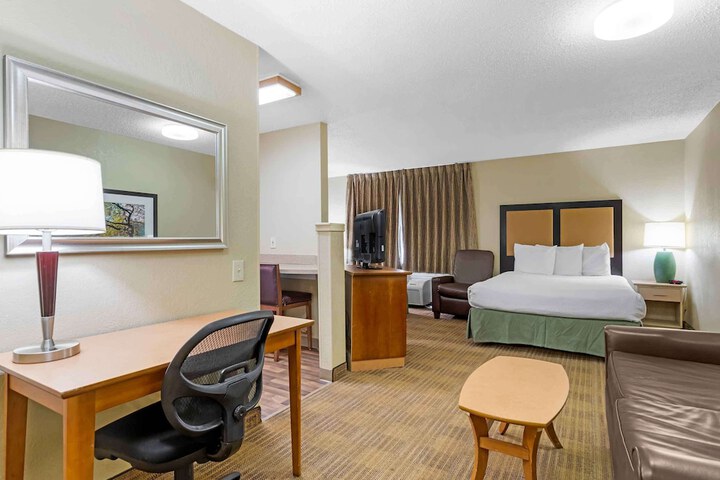 Room 14 of 31