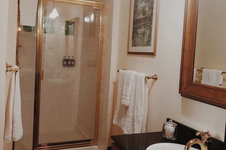 Room 18 of 51