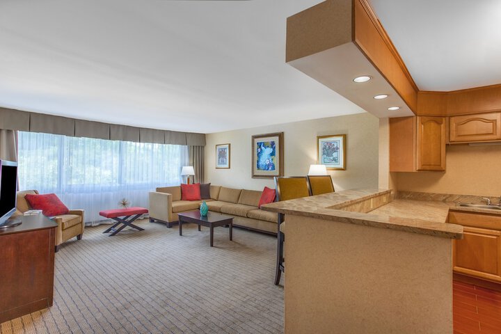 Room 13 of 24
