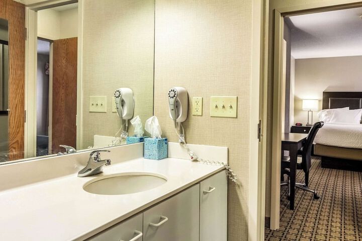Room 14 of 43