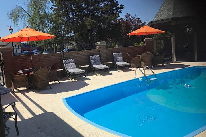 Coachman Inn & Suites
