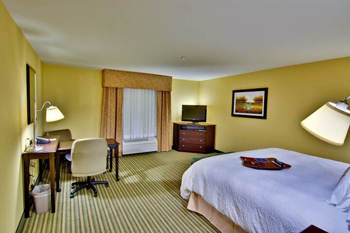 Room 17 of 44