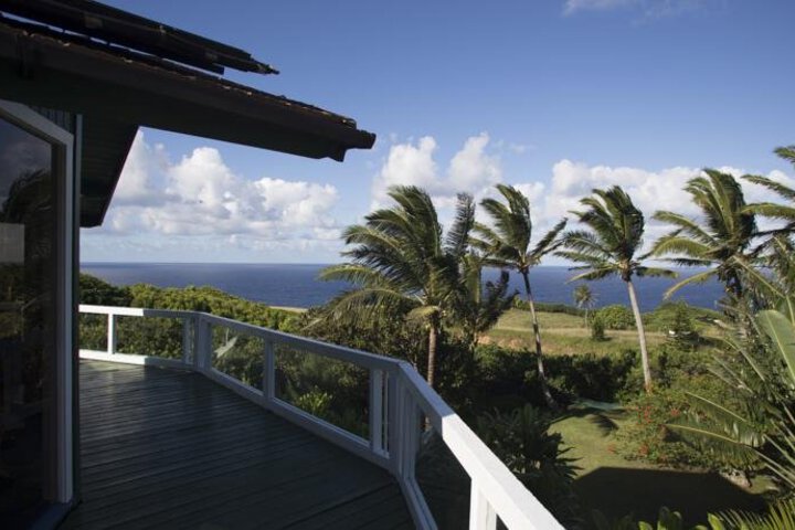 Huelo Point Lookout