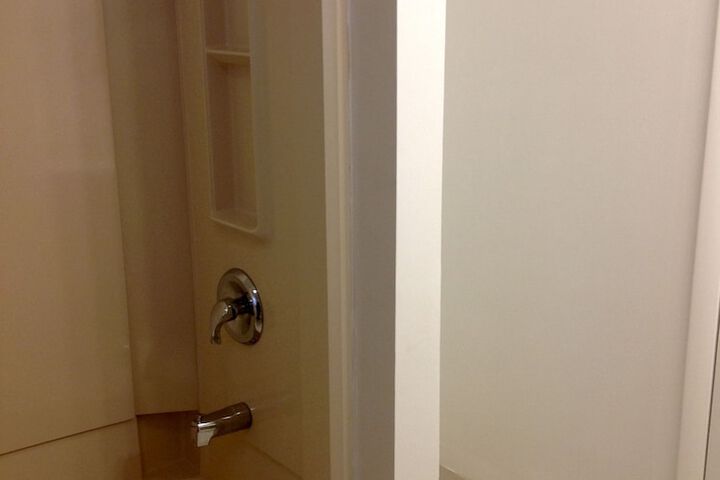 Room 29 of 38