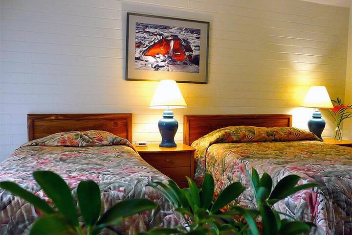 Dolphin Bay Hotel