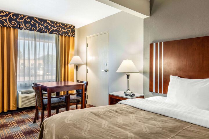 Room 14 of 29