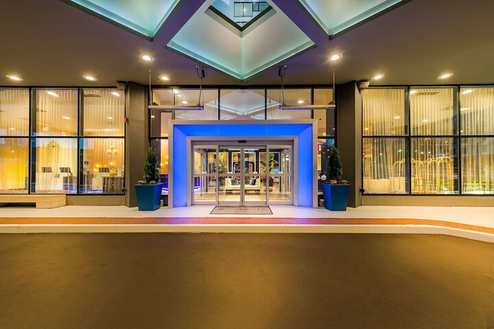 Hotel 4 of 63
