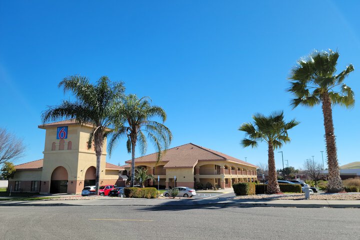 Hotel 7 of 58