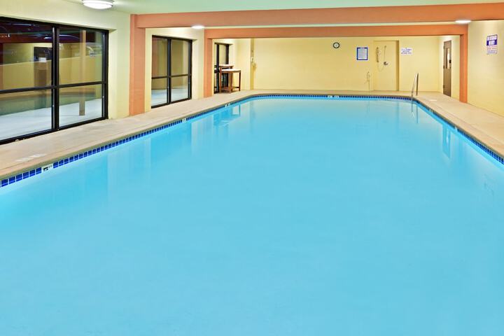 Holiday Inn Express Portland South-Lake Oswego by IHG