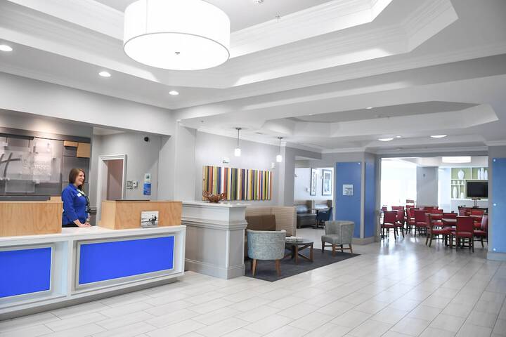Holiday Inn Express & Suites Valdosta West - Mall Area by IHG