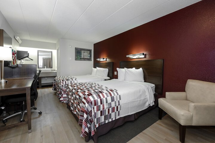 Room 11 of 34