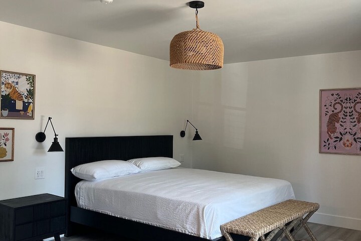 Room 20 of 34