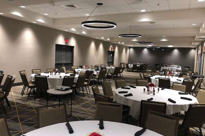 Holiday Inn & Suites Fayetteville W-Fort Bragg Area by IHG