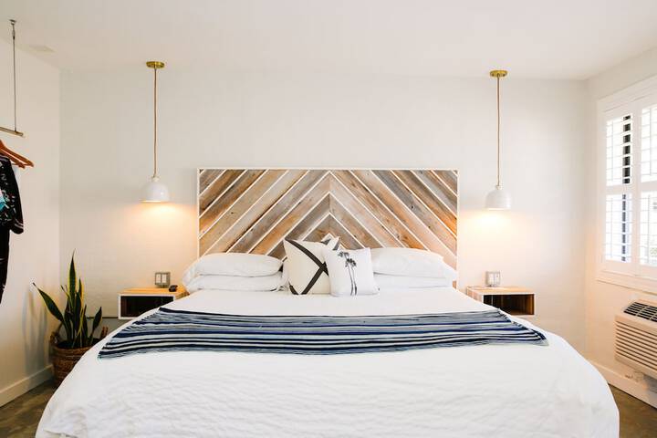 Room 40 of 72