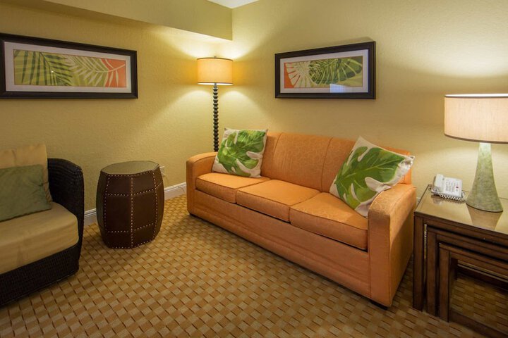 Room 40 of 74