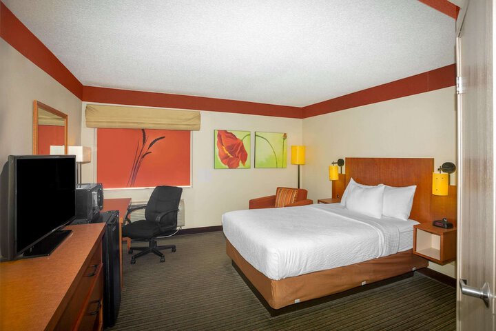 Room 25 of 30