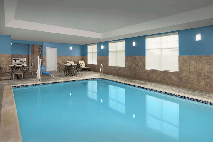 Pool 2 of 28