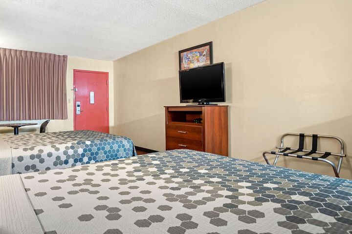Room 5 of 20