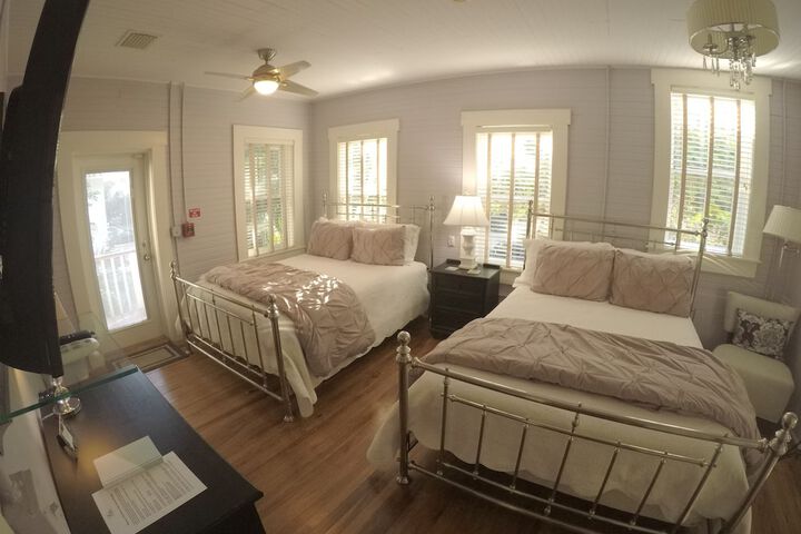 Room 10 of 53