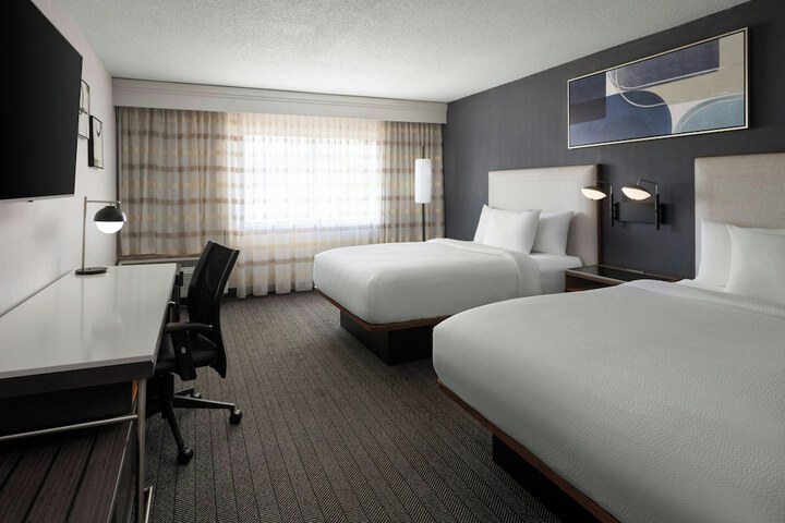 Courtyard by Marriott Detroit Utica
