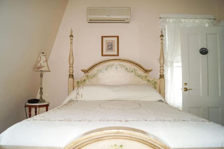 Room 278 of 468