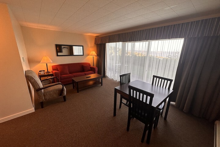 Room 121 of 181