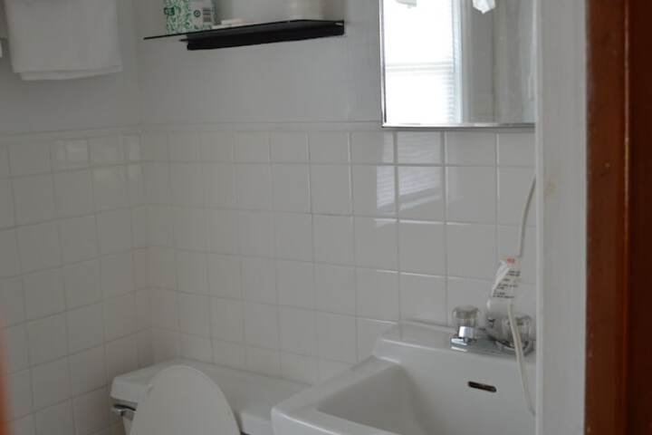 Room 8 of 22