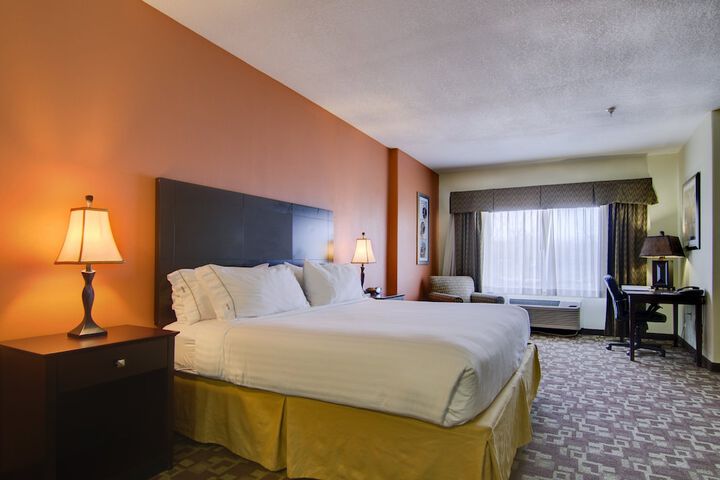 Room 22 of 48
