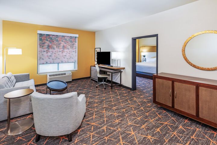 Room 16 of 39