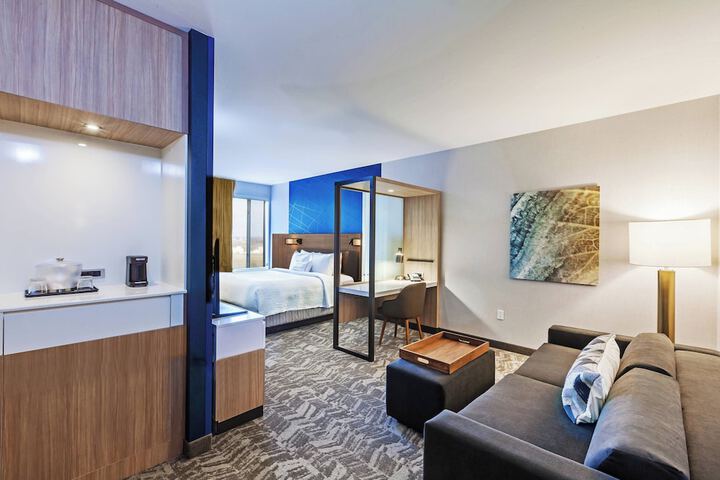 Room 13 of 30