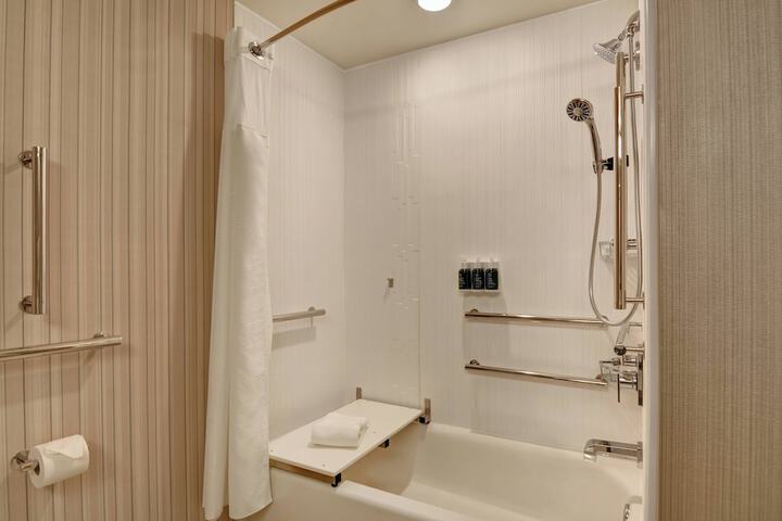 Courtyard by Marriott Bentonville Rogers Promenade