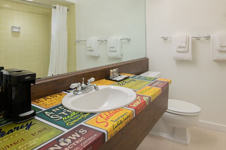 Astoria Riverwalk Inn