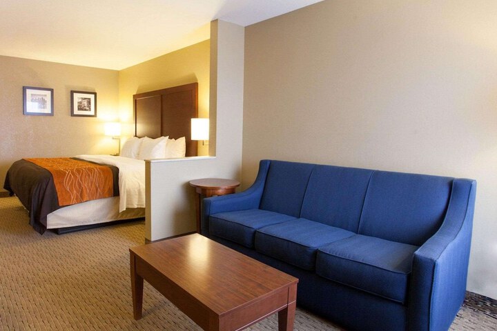 Room 21 of 28