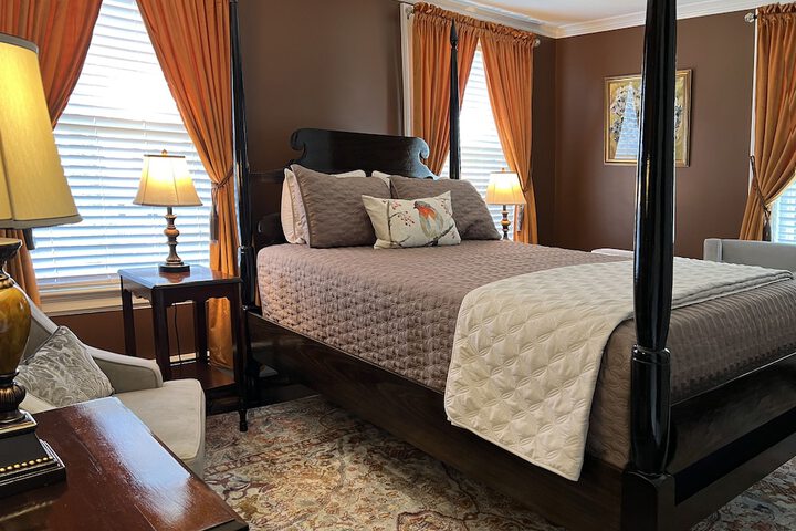 Baldwinsville B & B