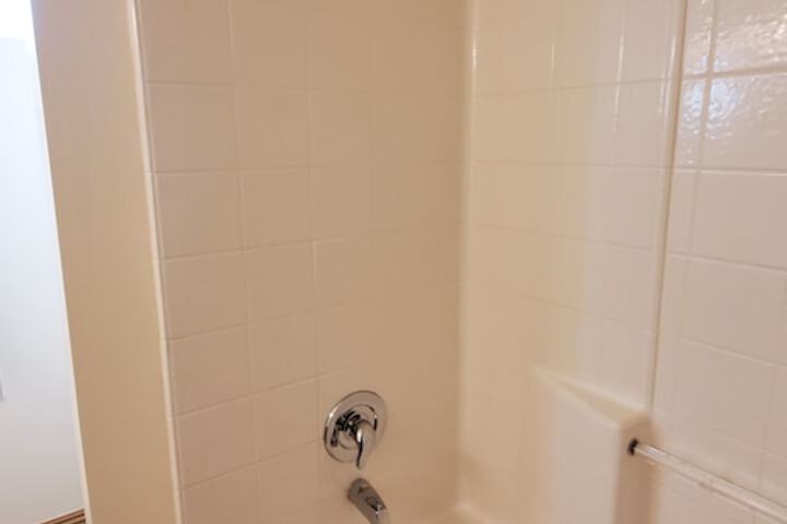 Room 16 of 137