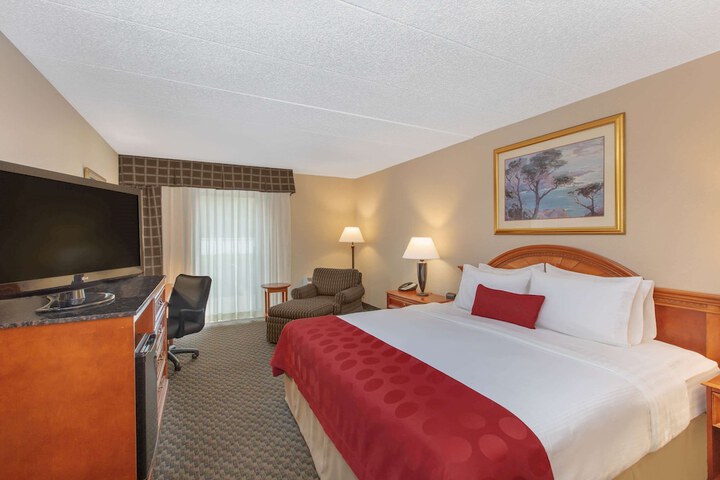 Ramada by Wyndham Midtown Grand Island