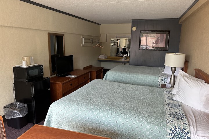 Daniel Boone Motor Inn